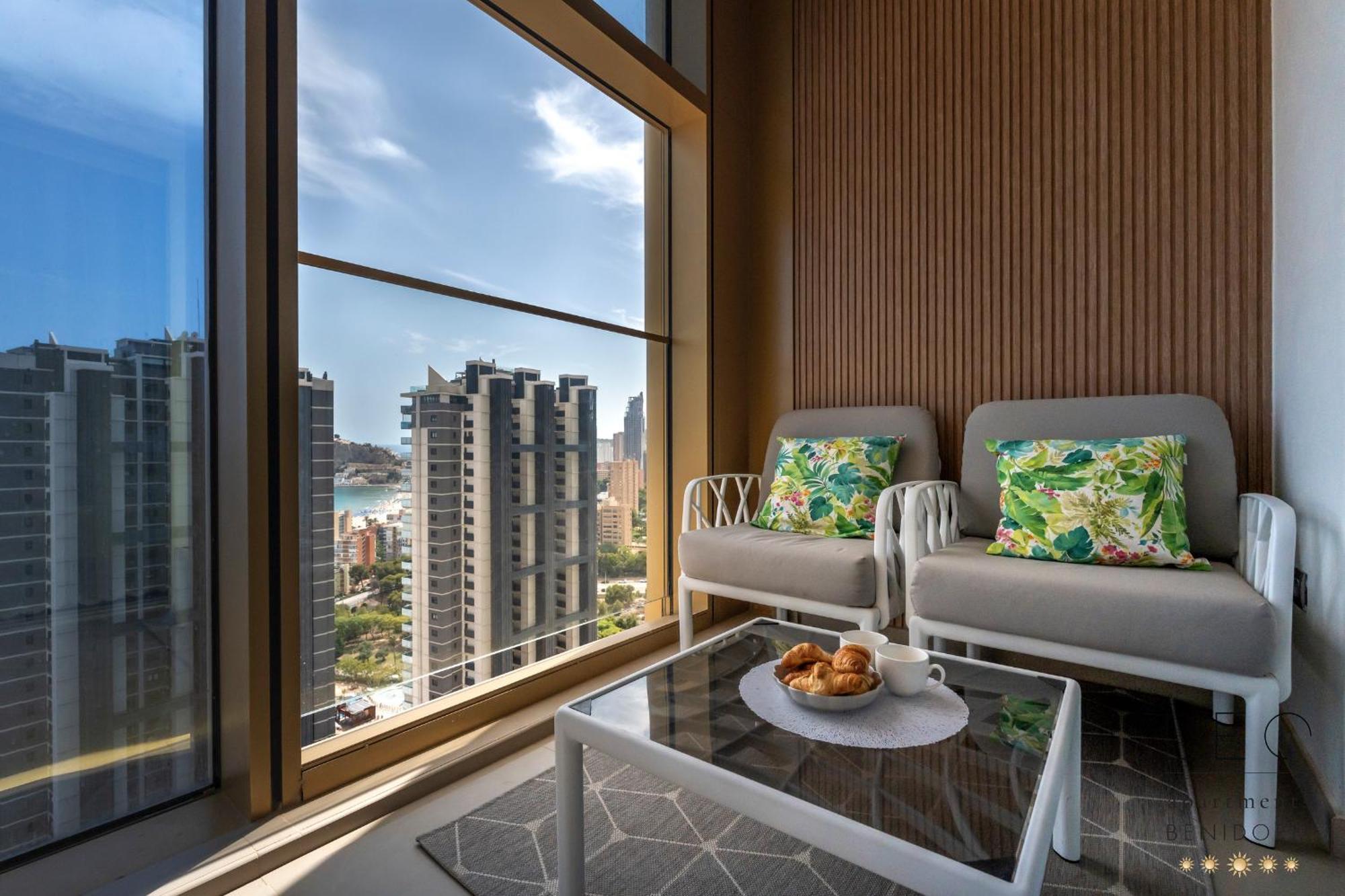 Intempo Residence By Leo Apartments Benidorm Exterior foto